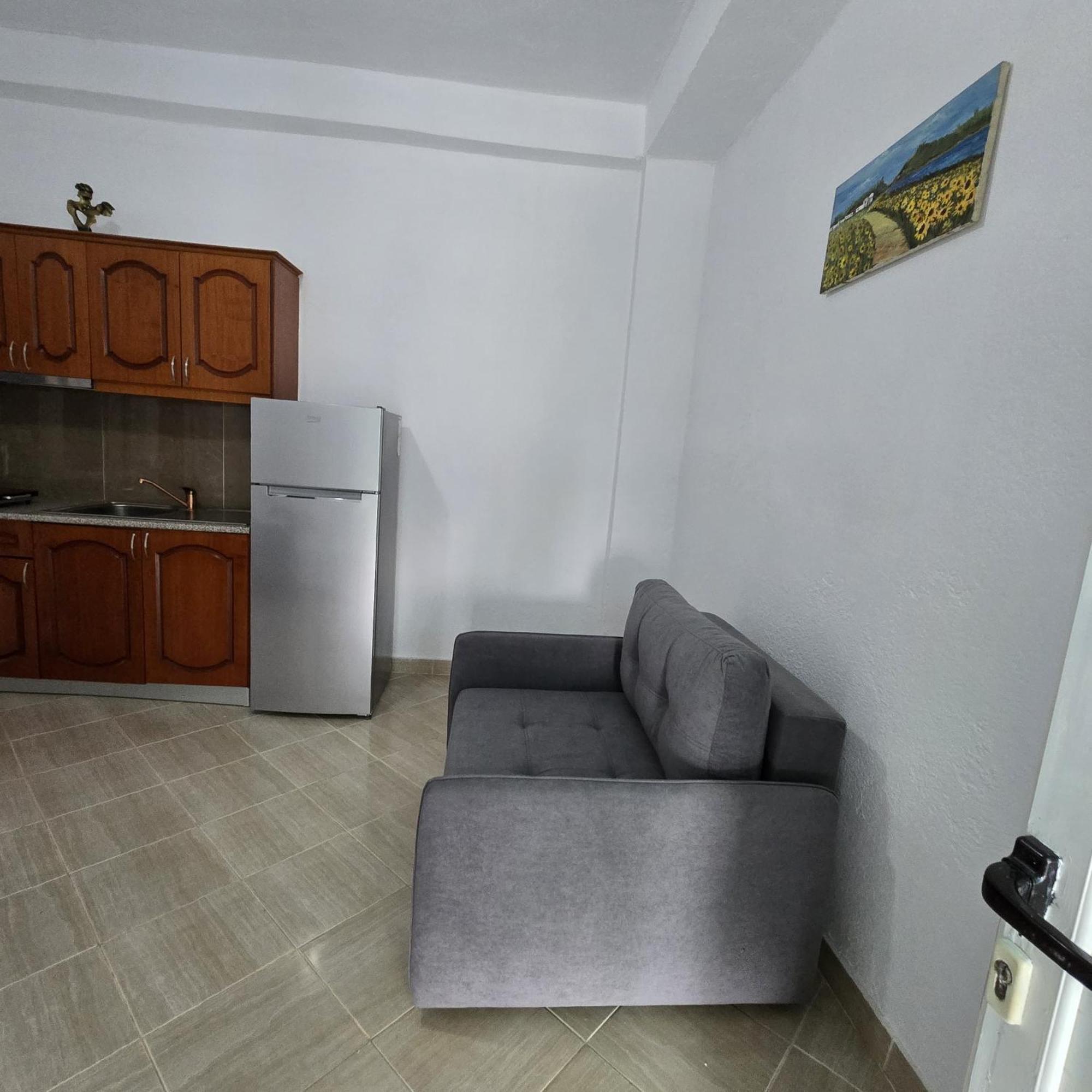 Spg Guest House Borsh Extérieur photo