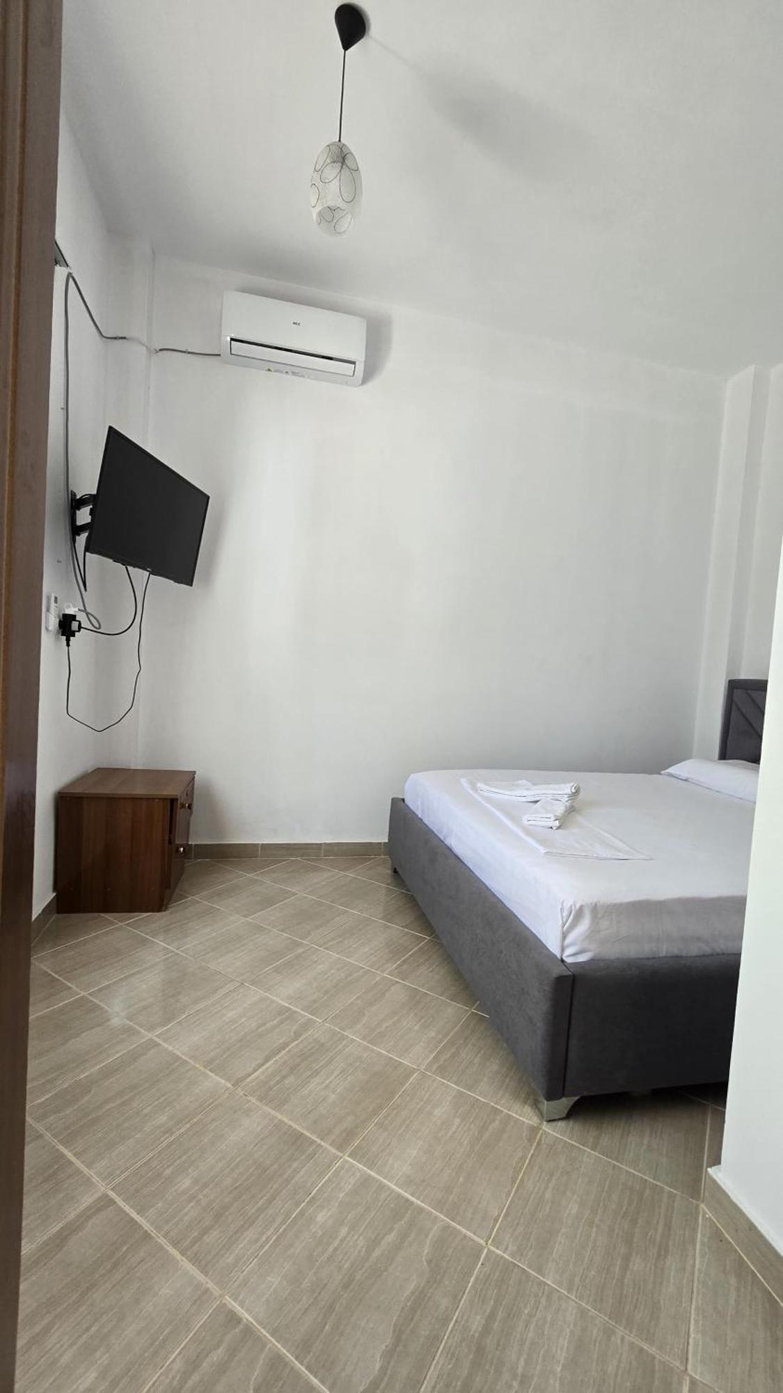 Spg Guest House Borsh Extérieur photo